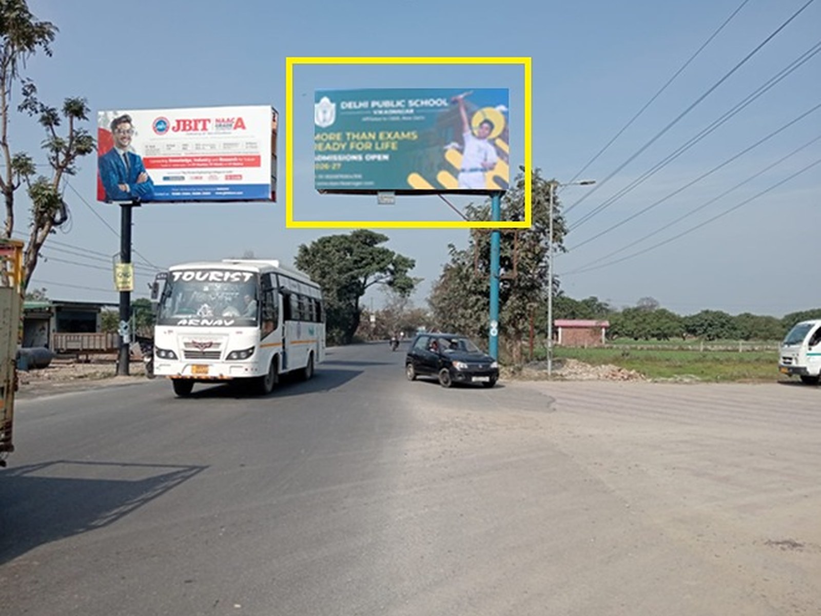 Unipole in Vikasnagar, Dehradun